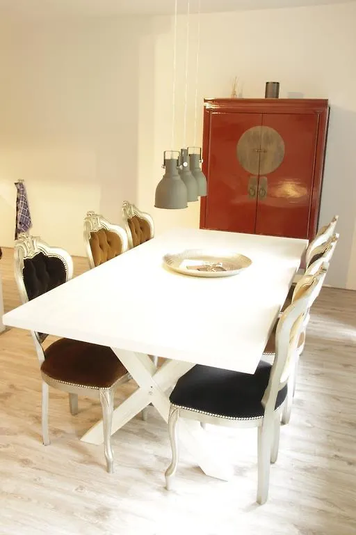 Luxury Center Two-Bedroom Apartment With Private Parking *Non Smoking* Rotterdam