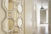 Luxury Center Two-Bedroom Apartment With Private Parking *Non Smoking* Rotterdam