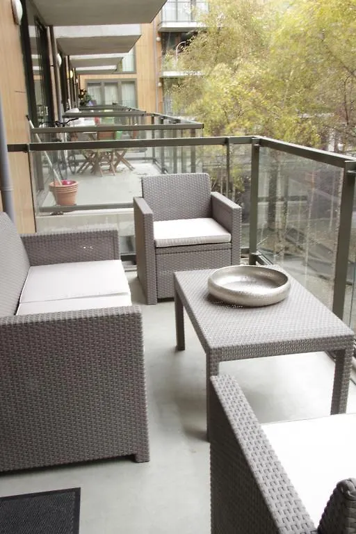 Luxury Center Two-Bedroom Apartment With Private Parking *Non Smoking* Rotterdam Netherlands
